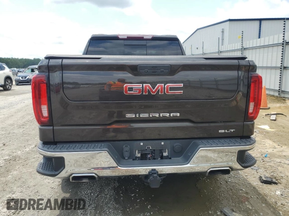 2022 GMC Sierra 1500 with VIN NCS107081, listed as a Copart auction lot 61131224 with 55,588 mi miles and Salvage Title. Bid and sale history available at DreamBid. Image 6.