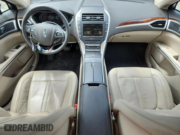2016 Lincoln MKZ z VIN 3LN6L2G94GR613505, wystawiony jako Copart lot #60842925 z przebiegiem 55 154 mil mil oraz Szkoda całkowita • Salvage title. Historia ofert i sprzedaży dostępna na DreamBid. Obrazek 8.