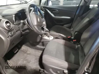 2016 Chevrolet Trax LS z VIN KL7CJNSB8GB673829, wystawiony jako Copart lot #53386415 z przebiegiem 114 104 mil mil oraz Szkoda całkowita • Salvage title. Historia ofert i sprzedaży dostępna na DreamBid. Obrazek 7.