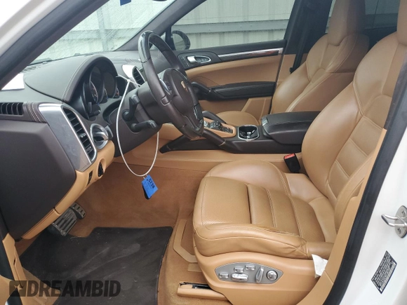 2014 Porsche Cayenne Turbo z VIN WP1AC2A24ELA87297, wystawiony jako Copart lot #80336514 z przebiegiem 86 752 mil mil oraz Szkoda całkowita • Salvage title. Historia ofert i sprzedaży dostępna na DreamBid. Obrazek 7.