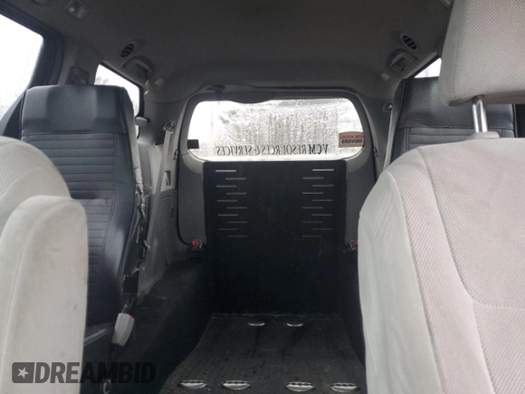 2019 Toyota Sienna L with VIN 5TDZZ3DC3KS993948, listed as a Copart auction lot 45290395 with 226,883 mi miles and Salvage Title. Bid and sale history available at carsss.com. Image 10.