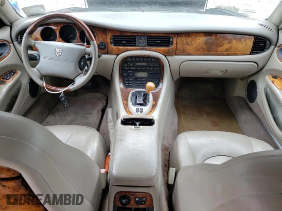 1998 Jaguar XJ Vanden Plas with VIN SAJKX624XWC839198, listed as a Copart auction lot 45998675 with Not Provided miles and Non Repairable. Bid and sale history available at DreamBid. Image 8.