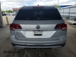 2018 Volkswagen Atlas SEL z VIN 1V2ER2CAXJC508499, wystawiony jako Copart lot #55501365 z przebiegiem 183 840 mil mil oraz Szkoda całkowita • Salvage title. Historia ofert i sprzedaży dostępna na DreamBid. Obrazek 6.