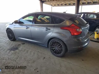 2014 Ford Focus Titanium with VIN 1FADP3N29EL382646, listed as a Copart auction lot 60757385 with 123,447 mi miles and Non repairable. Bid and sale history available at DreamBid. Image 2.