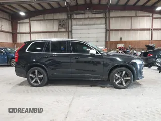 2017 Volvo XC90 R-Design z VIN YV4102KM6H1156529, wystawiony jako IAAI lot #42436519 z przebiegiem 100 081 mil mil oraz . Historia ofert i sprzedaży dostępna na DreamBid. Obrazek 13.