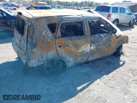 2017 Kia Soul with VIN KNDJN2A26H7488973, listed as a IAAI auction lot 41780537 with 1 mi miles. Bid and sale history available at carsss.com. Image 4.