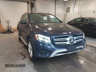 2017 Mercedes-Benz GLC with VIN WDC0G4KB3HF255150, listed as a IAAI auction lot 41858868 with 33,590 mi miles. Bid and sale history available at carsss.com. Image 1.