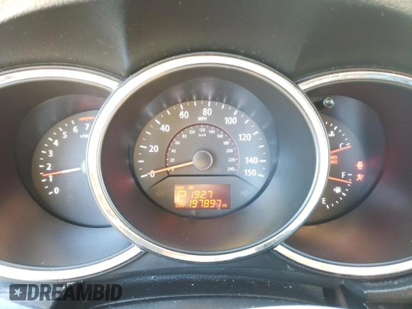 2013 Kia Sorento LX with VIN 5XYKT4A19DG405787, listed as a Copart auction lot 61982935 with 197,897 mi miles and Clean title. Bid and sale history available at DreamBid. Image 9.
