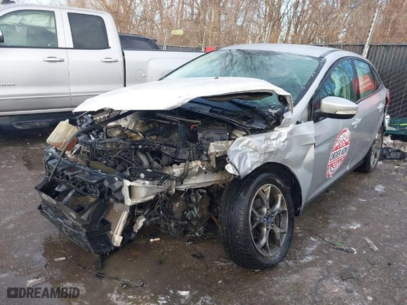 2014 Ford Focus SE with VIN 1FADP3F26EL341244, listed as a IAAI auction lot 41443905 with 1 mi miles. Bid and sale history available at carsss.com. Image 2.