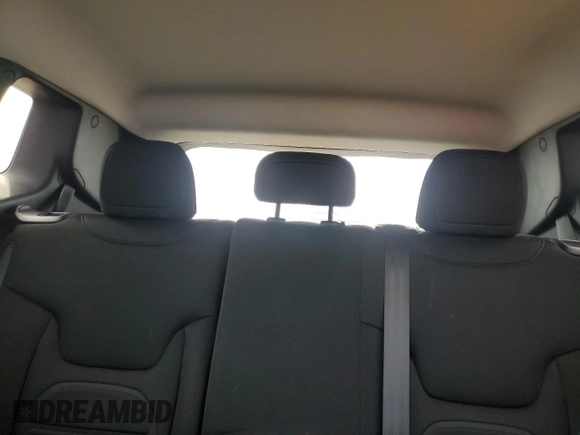 2017 Jeep Renegade Latitude with VIN ZACCJABBXHPF27614, listed as a Copart auction lot 59770505 with 95,981 mi miles and Salvage title. Bid and sale history available at DreamBid. Image 10.