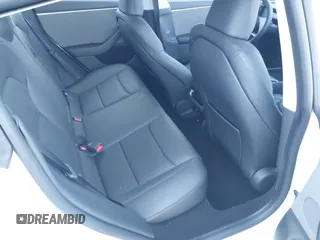 2025 Tesla Model 3 Long Range с VIN 5YJ3E1EA2SF988439, выставлен на аукционе IAAI как лот 42258606 с пробегом 3 566 миль миль и . История ставок и продаж доступна на DreamBid. Изображение 8.
