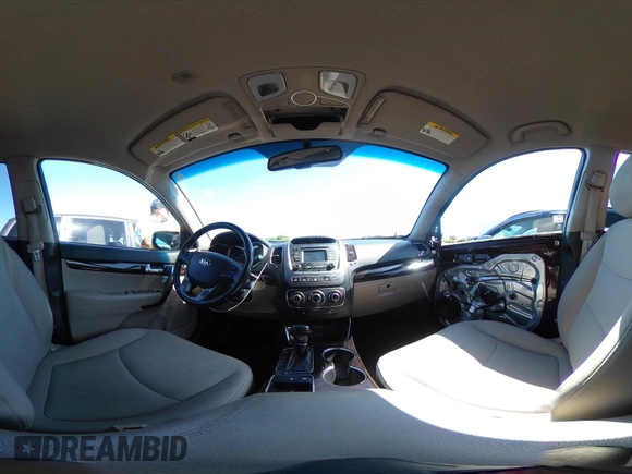 2015 Kia Sorento LX with VIN 5XYKTCA6XFG592482, listed as a IAAI auction lot 41995626 with 154,865 mi miles. Bid and sale history available at carsss.com. Image 19.