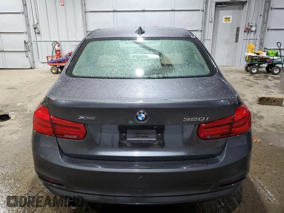 2018 BMW 3 Series 320i xDrive with VIN WBA8E5G52JNU46686, listed as a Copart auction lot 81999984 with 121,394 mi miles and Salvage Title. Bid and sale history available at carsss.com. Image 6.