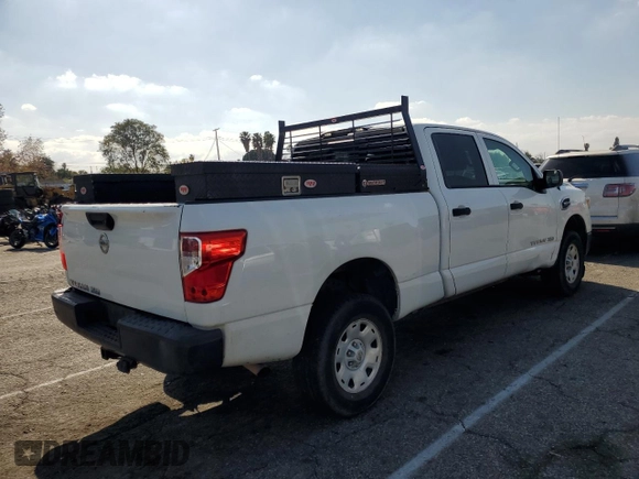 2017 Nissan Titan with VIN 1N6AA1F10HN501280, listed as a Copart auction lot 43782625 with 217,906 mi miles and Clean title. Bid and sale history available at DreamBid. Image 3.