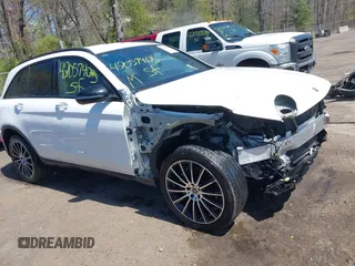 2021 Mercedes-Benz GLC 300 с VIN W1N0G8DB8MV318424, выставлен на аукционе IAAI как лот 42057405 с пробегом 54 317 миль миль и . История ставок и продаж доступна на DreamBid. Изображение 1.