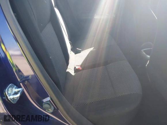 2015 Nissan Juke S with VIN JN8AF5MVXFT561176, listed as a IAAI auction lot 41797063 with 92,235 mi miles and . Bid and sale history available at carsss.com. Image 8.