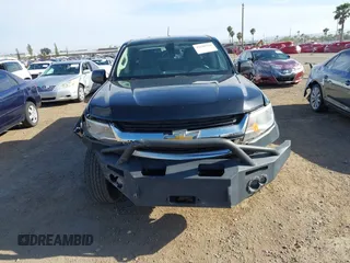 2020 Chevrolet Colorado 4WD Work Truck z VIN 1GCGTBENXL1212795, wystawiony jako IAAI lot #42249330 z przebiegiem 46 900 mil mil oraz . Historia ofert i sprzedaży dostępna na DreamBid. Obrazek 12.