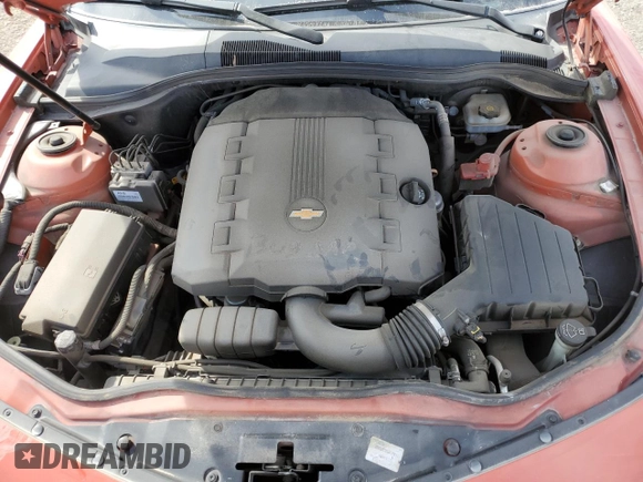 2011 Chevrolet Camaro 2LS z VIN 2G1FA1ED0B9140074, wystawiony jako Copart lot #50239355 z przebiegiem 94 231 mil mil oraz Szkoda całkowita • Salvage title. Historia ofert i sprzedaży dostępna na DreamBid. Obrazek 12.
