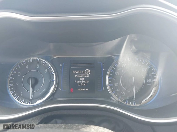 2015 Chrysler 200 Limited with VIN 1C3CCCAB1FN656181, listed as a IAAI auction lot 42011014 with 293,897 mi miles. Bid and sale history available at carsss.com. Image 7.