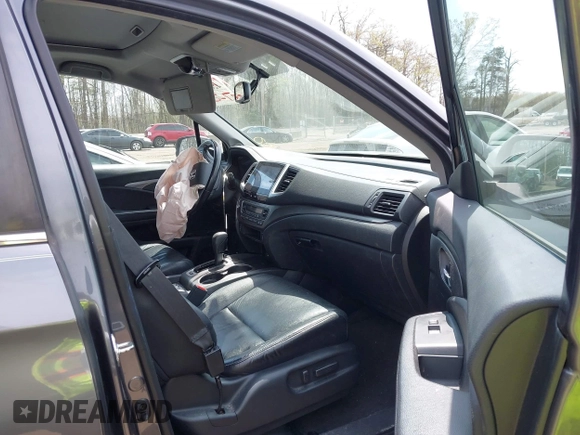 2016 Honda Pilot EX-L with VIN 5FNYF6H53GB004091, listed as a IAAI auction lot 42002063 with 173,009 mi miles. Bid and sale history available at carsss.com. Image 5.