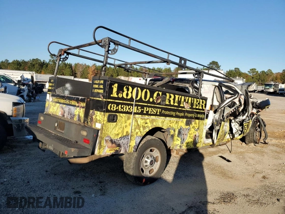 2015 GMC Sierra 2500HD available WiFi with VIN 1GD12XEG5FF582739, listed as a Copart auction lot 82648444 with 0 mi miles and Salvage Title. Bid and sale history available at carsss.com. Image 4.