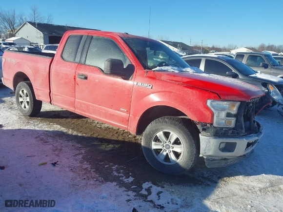 2015 Ford F-150 XLT with VIN 1FTEX1EP4FKE91098, listed as a IAAI auction lot 41232888 with 175,693 mi miles. Bid and sale history available at carsss.com. Image 1.