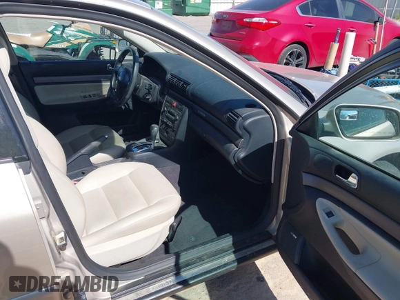 2000 Audi A4 with VIN WAUDC68D4YA074222, listed as a IAAI auction lot 42553114 with 102,815 mi miles and . Bid and sale history available at DreamBid. Image 5.