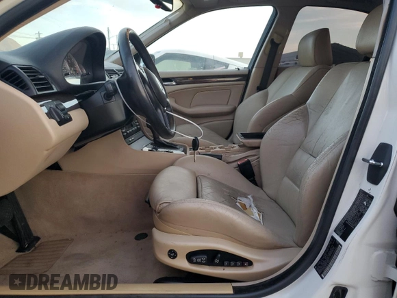 2001 BMW 3 Series 330i with VIN WBAAV53421FJ71992, listed as a Copart auction lot 85248964 with 180,467 mi miles and Salvage Title. Bid and sale history available at carsss.com. Image 7.