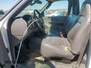 2003 Ford F-150 XL z VIN 2FTPF17ZX3CA65314, wystawiony jako Copart lot #56379215 z przebiegiem 112 475 mil mil oraz Czysty tytuł • Clean title. Historia ofert i sprzedaży dostępna na DreamBid. Obrazek 7.