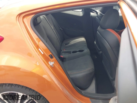 2016 Hyundai Veloster Turbo z VIN KMHTC6AE8GU302247, wystawiony jako IAAI lot #42619624 z przebiegiem 35 112 mil mil oraz . Historia ofert i sprzedaży dostępna na DreamBid. Obrazek 8.