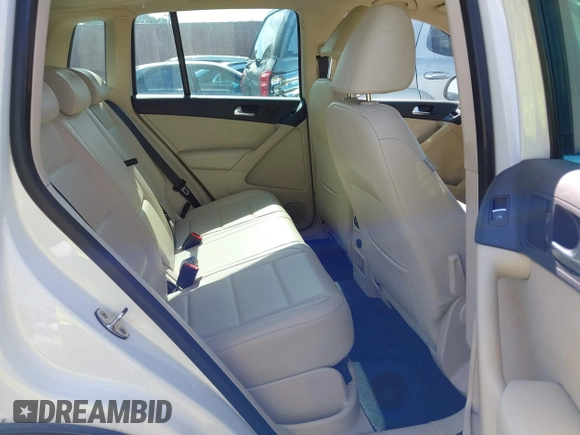 2011 Volkswagen Tiguan SEL with VIN WVGBV7AXXBW554267, listed as a IAAI auction lot 42773354 with 70,547 mi miles and . Bid and sale history available at DreamBid. Image 8.