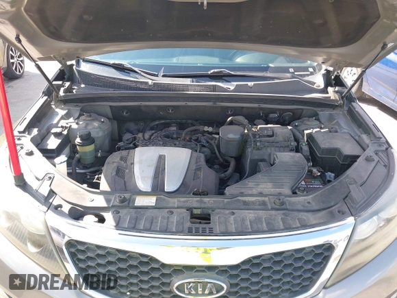 2011 Kia Sorento EX with VIN 5XYKU4A24BG182674, listed as a IAAI auction lot 41490284 with 163,378 mi miles. Bid and sale history available at carsss.com. Image 10.