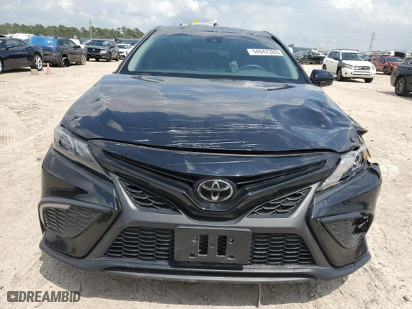 2024 Toyota Camry SE with VIN 4T1T11AK4RU889578, listed as a Copart auction lot 54047385 with 26,991 mi miles and Salvage Title. Bid and sale history available at carsss.com. Image 5.