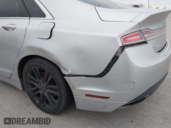 2015 Lincoln MKZ with VIN 3LN6L2J98FR618486, listed as a IAAI auction lot 41328946 with 167,211 mi miles and . Bid and sale history available at DreamBid. Image 6.