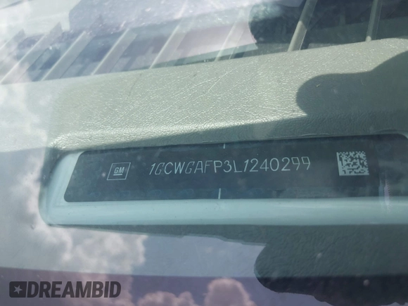 2020 Chevrolet Express Cargo z VIN 1GCWGAFP3L1240299, wystawiony jako IAAI lot #42522748 z przebiegiem 129 759 mil mil oraz . Historia ofert i sprzedaży dostępna na DreamBid. Obrazek 9.