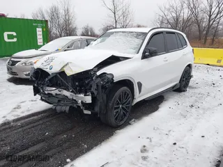 2025 BMW X5 M60i with VIN 5UX33EU03S9X72579, listed as a IAAI auction lot 41502125 with 7,167 mi miles. Bid and sale history available at carsss.com. Image 2.