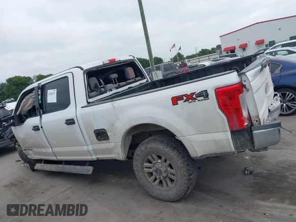 2019 Ford F-250 XL with VIN 1FT7W2BT4KEF15878, listed as a IAAI auction lot 42082697 with 183,497 mi miles and . Bid and sale history available at DreamBid. Image 14.