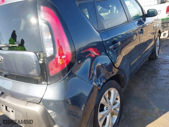 2015 Kia Soul + with VIN KNDJP3A56F7224904, listed as a IAAI auction lot 41844194 with NaN miles. Bid and sale history available at carsss.com. Image 6.