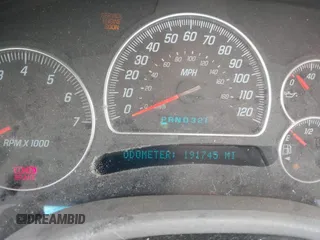 2002 GMC Envoy SLT z VIN 1GKDT13S922268682, wystawiony jako IAAI lot #42348610 z przebiegiem 191 745 mil mil oraz . Historia ofert i sprzedaży dostępna na DreamBid. Obrazek 7.