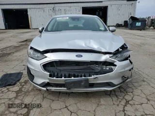 2019 Ford Fusion Hybrid SE with VIN 3FA6P0LU1KR242759, listed as a Copart auction lot 50991255 with 163,440 mi miles and Clean Title. Bid and sale history available at carsss.com. Image 5.