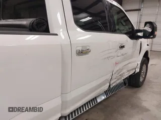 2020 Ford F-250 XL z VIN 1FT7W2B65LED67610, wystawiony jako IAAI lot #41288173 z przebiegiem 160 730 mil mil oraz . Historia ofert i sprzedaży dostępna na DreamBid. Obrazek 18.