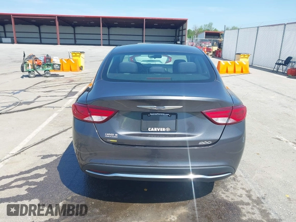2015 Chrysler 200 Limited z VIN 1C3CCCAB2FN569986, wystawiony jako IAAI lot #42129729 z przebiegiem 100 794 mil mil oraz . Historia ofert i sprzedaży dostępna na DreamBid. Obrazek 16.