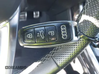 2022 Audi SQ7 Premium Plus z VIN WA1AWBF77ND004382, wystawiony jako IAAI lot #41537565 z przebiegiem 49 833 mil mil oraz . Historia ofert i sprzedaży dostępna na DreamBid. Obrazek 11.