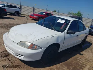 2000 Chevrolet Cavalier with VIN 1G1JC5241Y7374928, listed as a IAAI auction lot 41990099 with 1 mi miles. Bid and sale history available at carsss.com. Image 2.