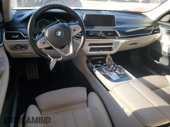 2018 BMW 7 Series 740i with VIN WBA7E2C54JG742085, listed as a Copart auction lot 80887894 with 0 mi miles and Salvage Title. Bid and sale history available at carsss.com. Image 8.