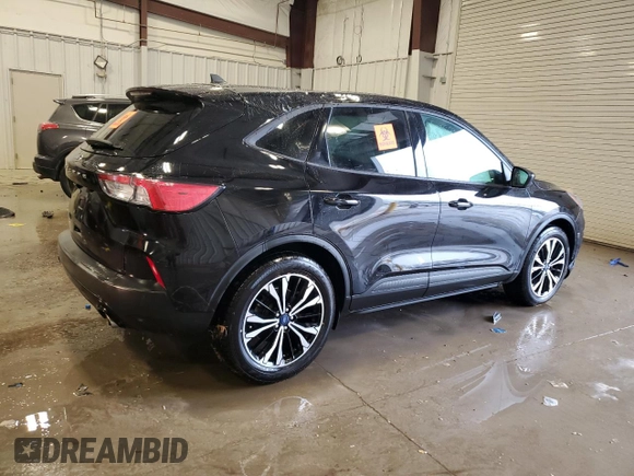 2021 Ford Escape SE with VIN 1FMCU0G67MUB34221, listed as a Copart auction lot 52553385 with 41,074 mi miles and Non Repairable. Bid and sale history available at carsss.com. Image 3.