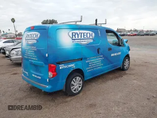 2019 Nissan NV200 S z VIN 3N6CM0KN8KK696187, wystawiony jako IAAI lot #41688850 z przebiegiem 126 602 mil mil oraz . Historia ofert i sprzedaży dostępna na DreamBid. Obrazek 4.