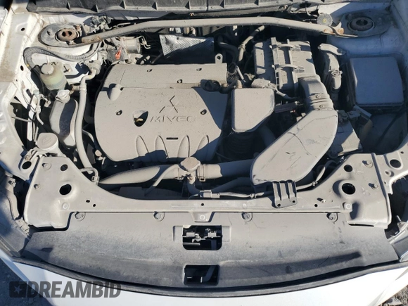 2011 Mitsubishi Outlander SE z VIN JA4AS3AW4BU017490, wystawiony jako Copart lot #55404334 z przebiegiem 168 345 mil mil oraz Czysty tytuł • Clean title. Historia ofert i sprzedaży dostępna na DreamBid. Obrazek 12.