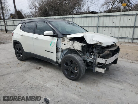 2019 Jeep Compass Altitude with VIN 3C4NJCBB5KT649267, listed as a Copart auction lot 45898625 with 39,751 mi miles and Salvage Title. Bid and sale history available at carsss.com. Image 4.