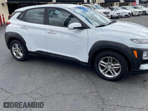 2019 Hyundai Kona SE with VIN KM8K12AA9KU266794, listed as a Copart auction lot 43103713 with 84,156 mi miles. Bid and sale history available at carsss.com. Image 1.